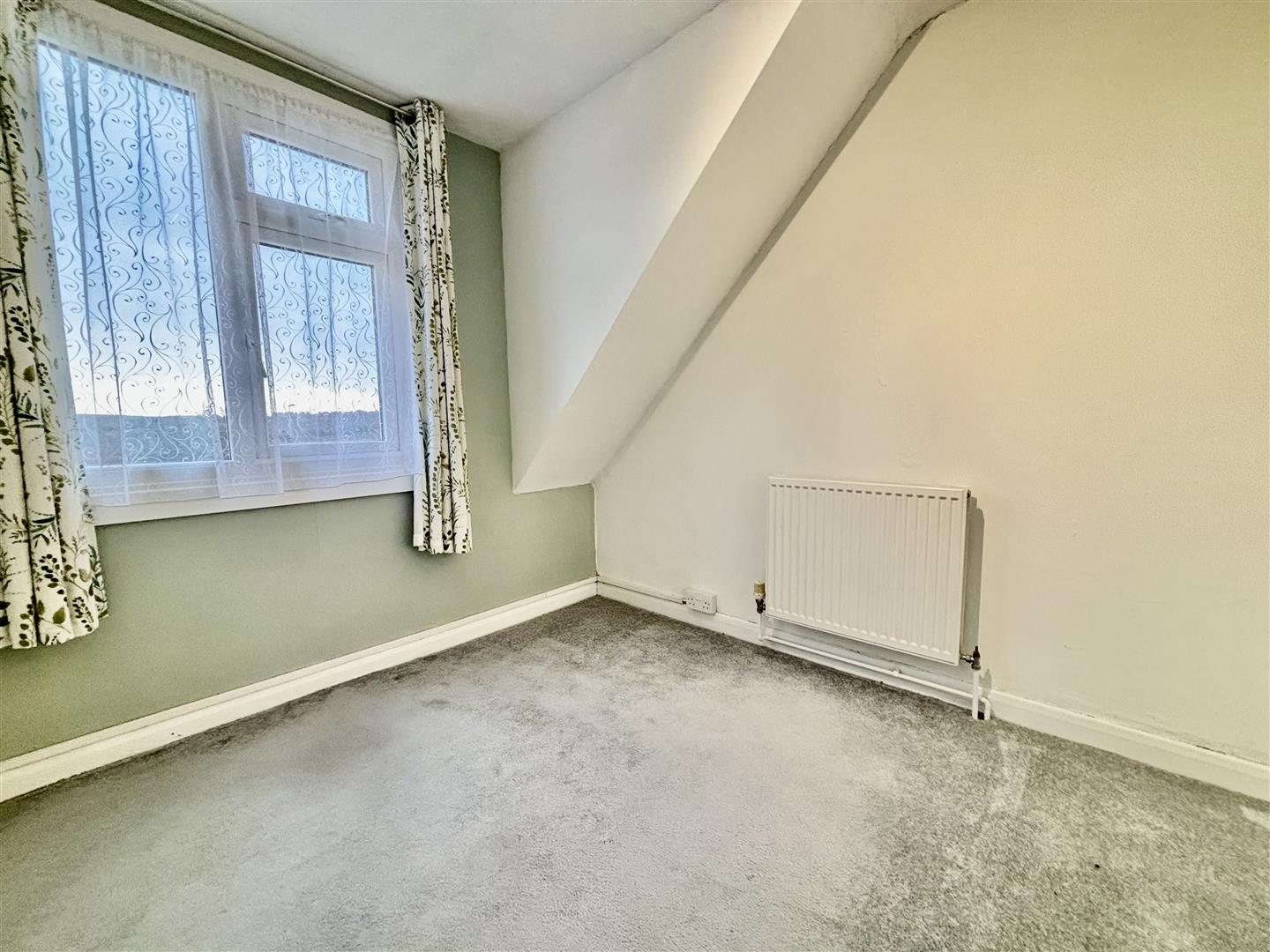 Howells Road, Dunvant, Swansea, SA2 7RR